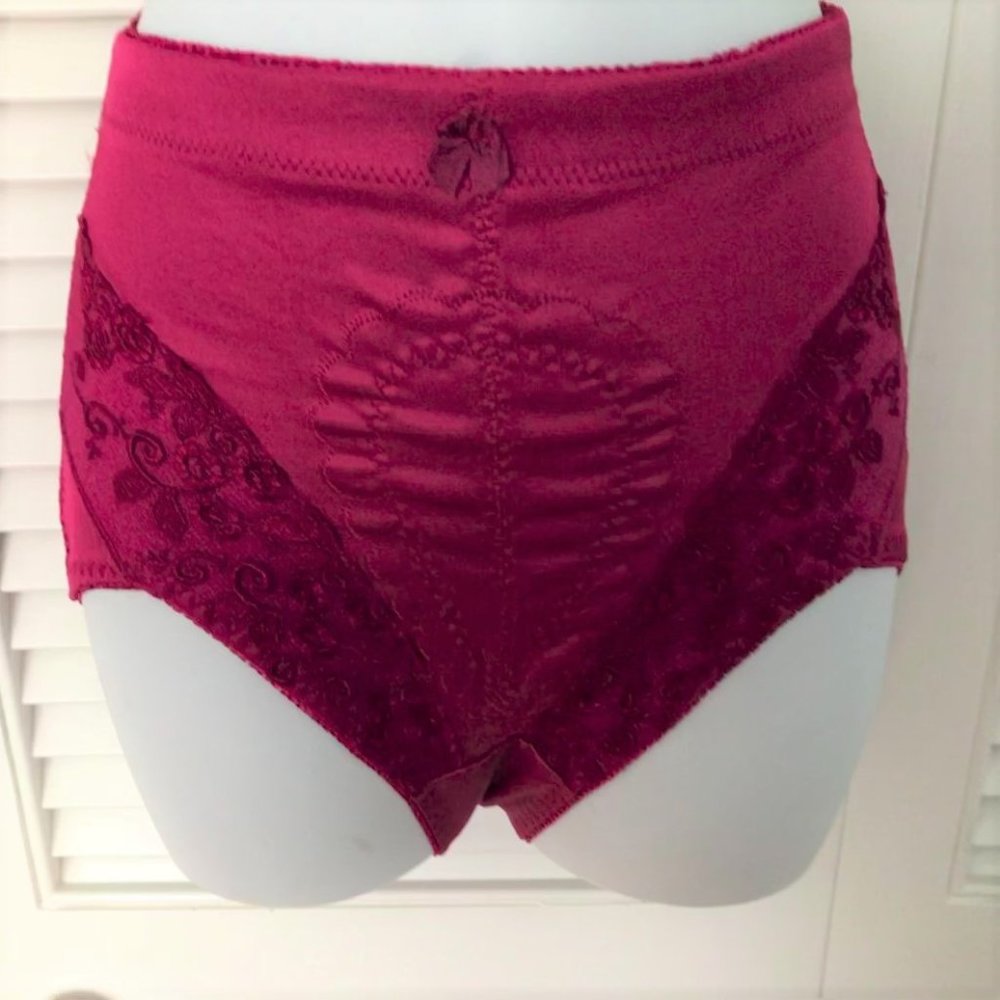 Vintage Hipster elastic panties  sz M  by Eva Cervantes